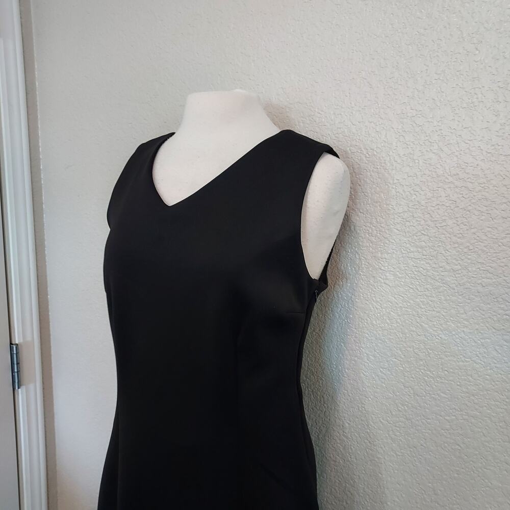 T Tahari Black Sheath Dress Criss Cross Back Size 10 - Picture 4 of 13